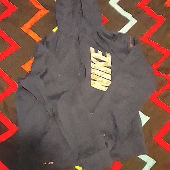 Clothes - Picture 5 of 5